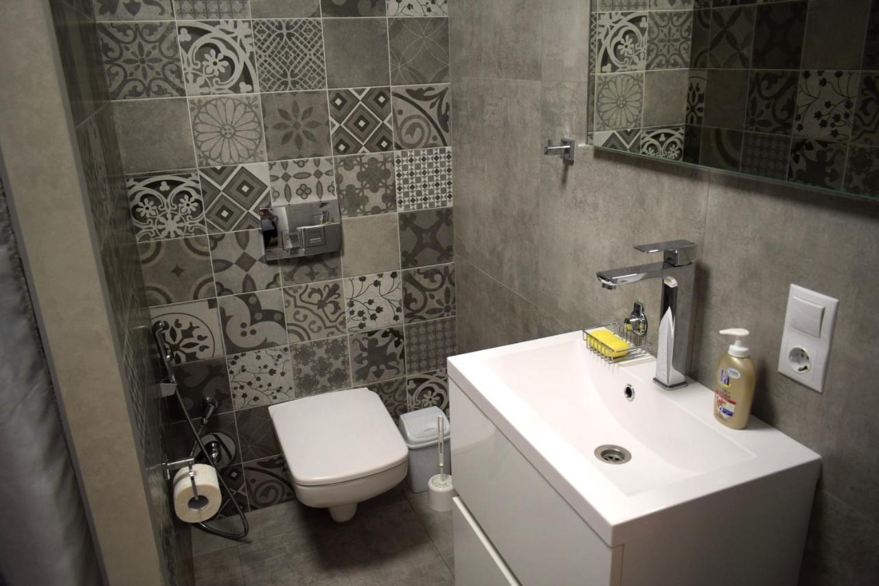 Apartment On Volodymyra Stelmakha 1B Rivne Luaran gambar